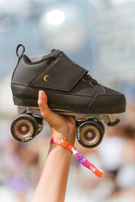 SKA810748 CHAYA Chameleon High Jam Roller Skates | Black | Jam & Dance Rollschuhe| Rollschuhe | Skatepark | Park Rollschuhe Park Quad Skates Chaya Plates Roller Skates Aggressive Quad Skates Park Rollschuhe Lifestyle Rollschuhe Lifestyle Roller Skates Skaterpark Stunt Rollschuhe Rollschuhe Roller Skates Roller Skates Lifestyle Roller Skates Rollschuhe Park Tanz Rollschuhe Barbie Park Quad Skates Roller Skates Lifestyle Rollschuhe Skatepark Rollschuhe Chaya Quad Skates Aggressive Quad Skates Rollschuhe Stunt
