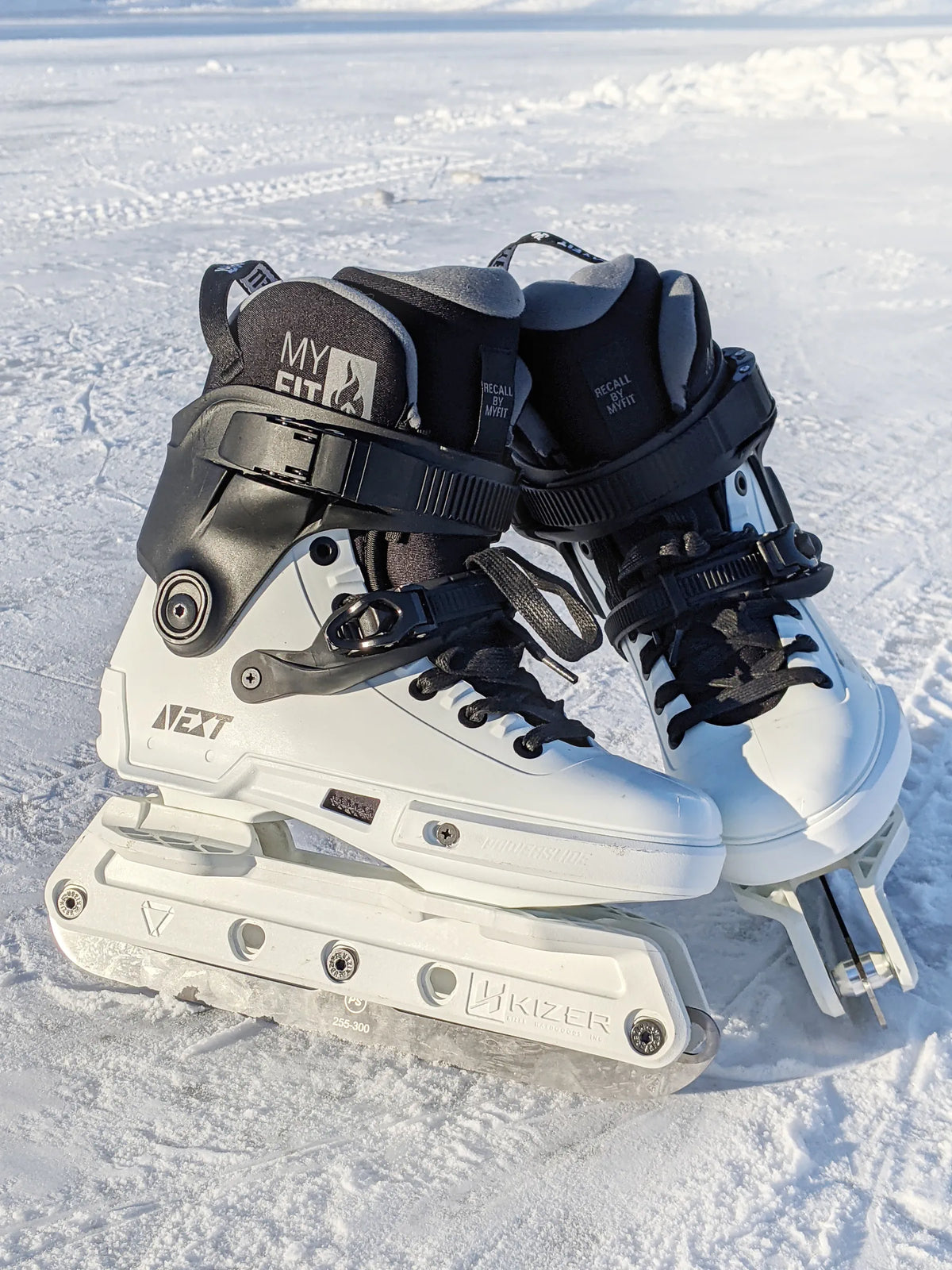 SKA902275 POWERSLIDE Sabres Convertible Ice Blades 3 Inliner Schlittschuhkufen Triskates Dreiroller Kufen für Inlineskates Schlittschuhkufen für Skates Rollerblades rollerblading convertible ice blades transformer ice blades inline skating inlineksates inline skating ice skating ice blades schlittschuhlaufen schlittschuhfahren eislaufen ice skating Schlittschuhkufen für inlineskates eisklingen klingen hockey fitness eisbahn eisfeld Skateschule und Skateshop Weil am Rhein SkaMiDan Lörrach Freiburg Basel Deut