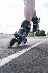 SKA904608 POWERSLIDE Stream Carbon 125 318mm | Schwarz | Trinity X Mounting | Speed Inlineskates | Speed & Marathon Inlineskates