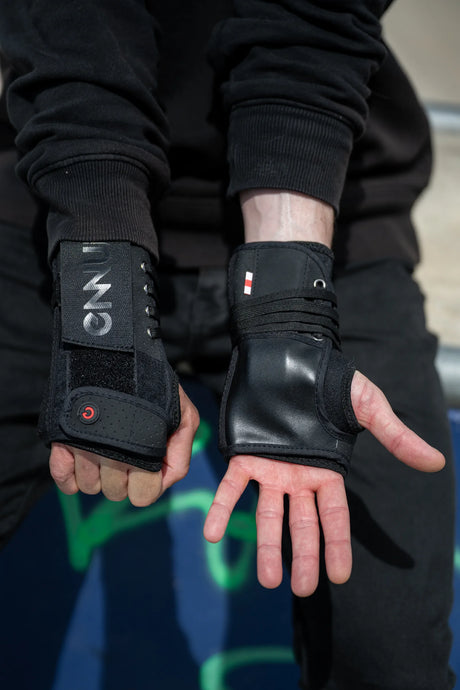 SKA920017 ENNUI City Wrist Brace Handgelenkschoner und Handgelenkschützer Inline Skating Rollerbaling Skateshop und Skateschule SkaMiDan Weil am Rhein