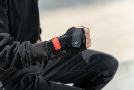 SKA920074 ENNUI ST Wrist Brace Handgelenkschoner Handschützer Handgelenkschützer Handschoner Schoner Schützer Schutzausrüstung Protection Skate Park Skatepark Inline Skateschule und Skateshop SkaMiDan Weil am Rhein