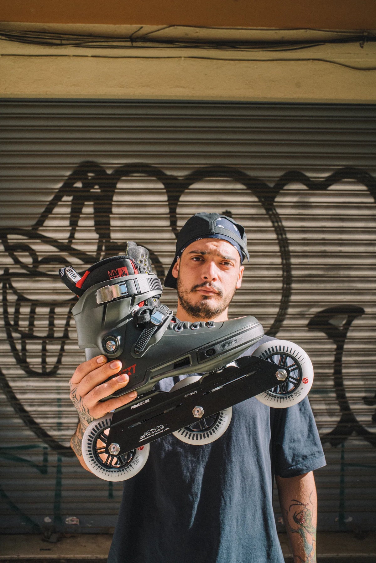 SKA908409 POWERSLIDE Next 110 Charcoal 2022 | Trinity X Combat Rocker | Urban Inlineskates Freestyle Inlineskates Free Skates Slalom Skates Freestyle Inlineskates Freestyle Rollerblades Slalom Blades Urban Inlineskates Freeskates Fitness Inlineskates Inlineskates Sport Inline Skates Rollerblades Urban Inline Skating Urban Inline Skating Freeskates Trainng Skates Strecken Skates Trinity Skates Einsteiger Beginner Inlineskates Inliner Fitness Inliner City Skates Fitness Inliner Sport Skates Sport Inliner Roll