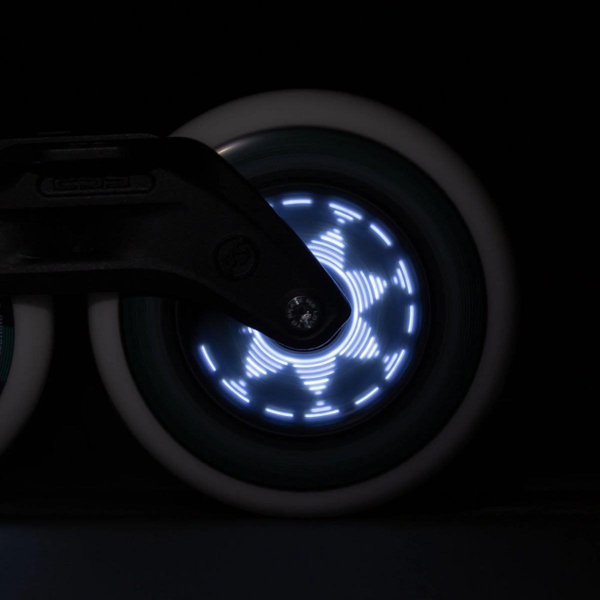 SKA905344 POWERSLIDE Graphix LED Weels White 110mm 86A Inliner Skateschule und Skateshop Weil am Rhein SkaMiDan