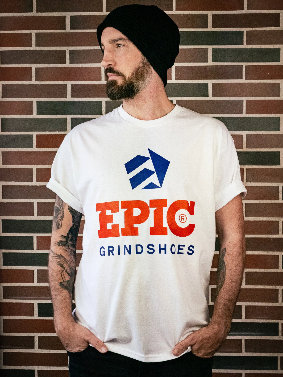SKA140006 EPIC Emblem T-Shirt | White | Unisex | Clothing | Bekleidung  Inliner Sport Skates Sport Inliner Rollerblades Rollerblading Lörrach Freiburg Basel Inliner Skateschule und Skateshop Weil am Rhein SkaMiDan Deutschland Germany
