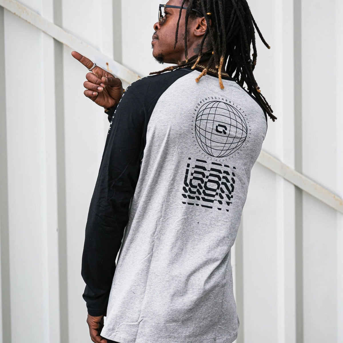 SKA50103 IQON Explore Longsleeve World | Black & Grey | Unisex | Clothing | Bekleidung  Inliner Sport Skates Sport Inliner Rollerblades Rollerblading Lörrach Freiburg Basel Inliner Skateschule und Skateshop Weil am Rhein SkaMiDan Deutschland Germany
